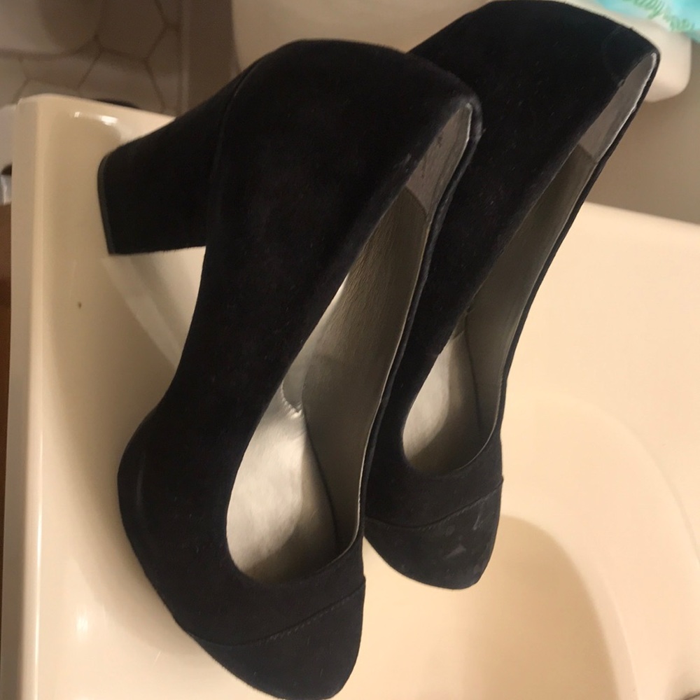Black Shoes